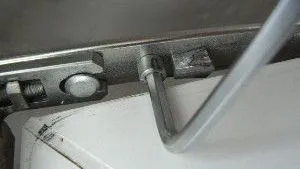 Регулировка окон из алюминия